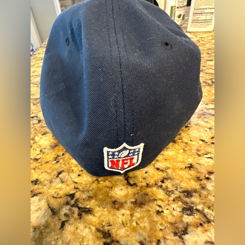 Rams hat - Picture 2 of 5